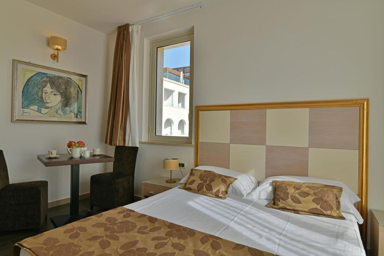 Hotel Le Chevalier Taormina Kültér fotó